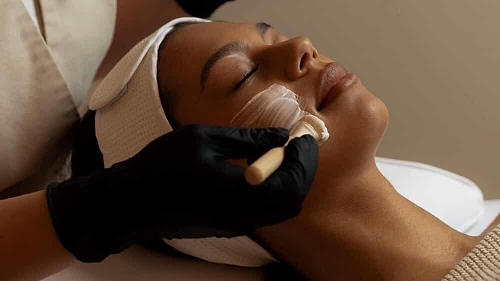 Абонемент на Микротоковую терапию для лица + уход (маска альгинатная), 10 сеансов