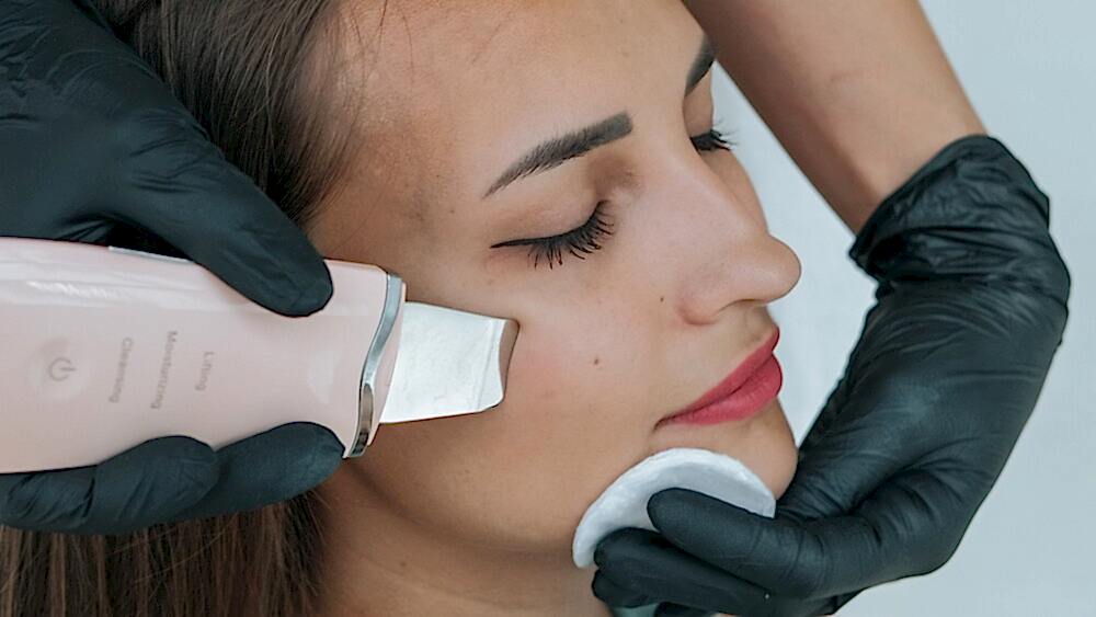 УЗ чистка + Ручной массаж лица